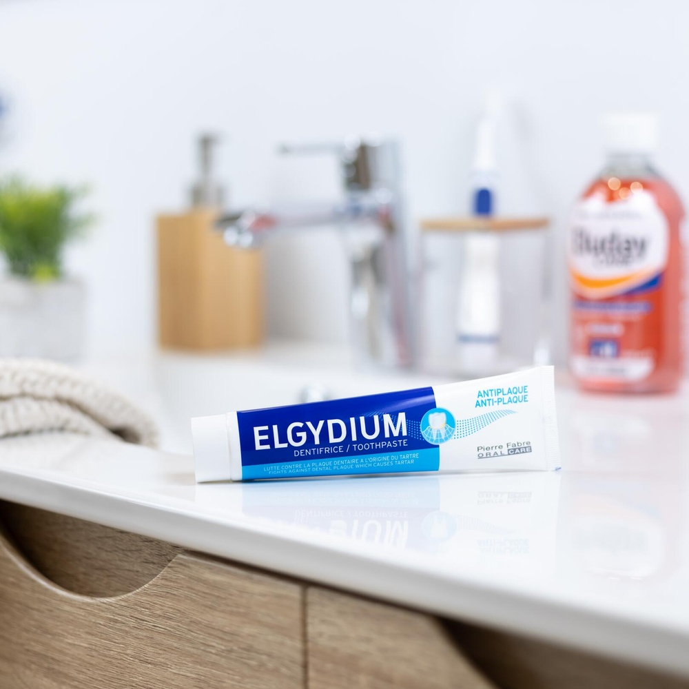 ELGYDIUM – Dentifrice Anti-Plaque – 75ml 1