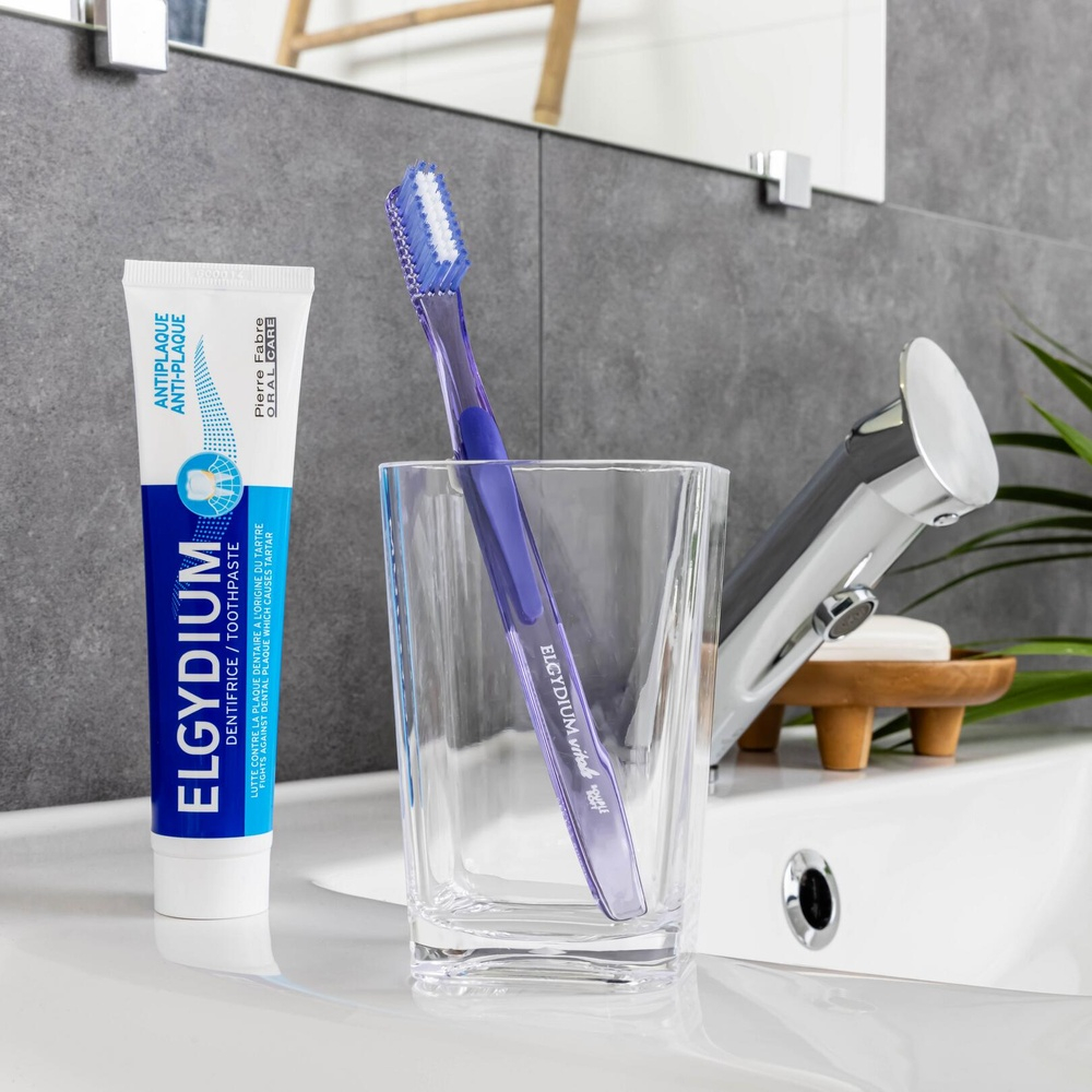 ELGYDIUM – Brosse à Dents Vitale Souple – 1u 1